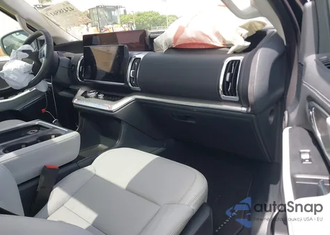 2025 Ford Expedition Platinum Max from USA, damaged, VIN 1FMJK1M89SEA17806